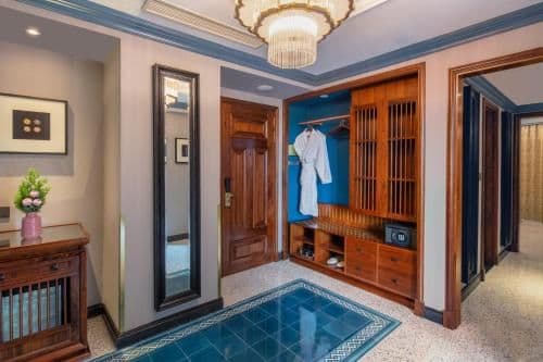 Executive Suite