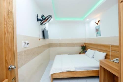 Economy Single Room