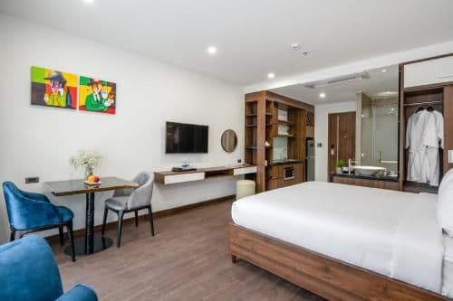 Deluxe Double Studio with City View