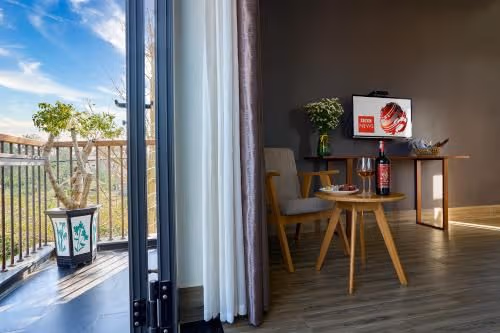 Deluxe Double Room with Balcony