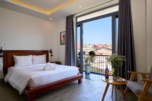 Deluxe Double Room with Balcony