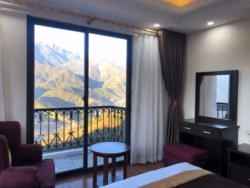 Triple Room with Mountain View