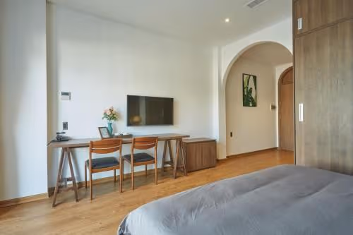 Studio with Balcony