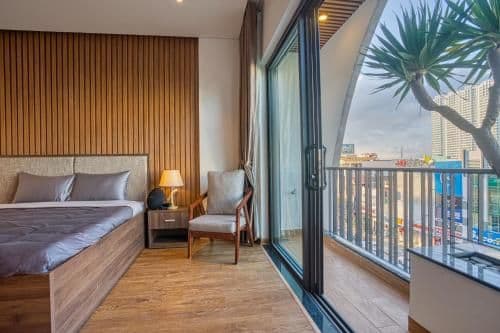 Studio with Balcony
