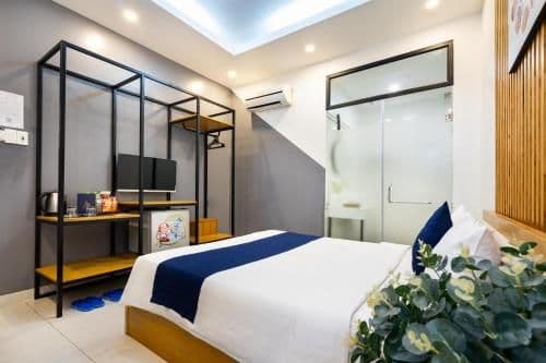 Large Double Room