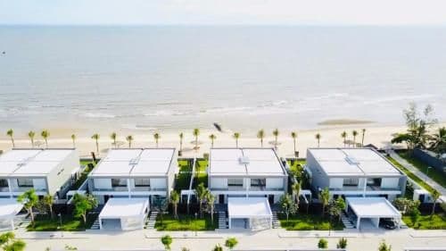 Villa - Beach Front