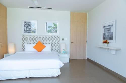 Villa - Beach Front