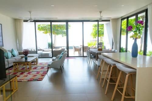 Villa - Beach Front