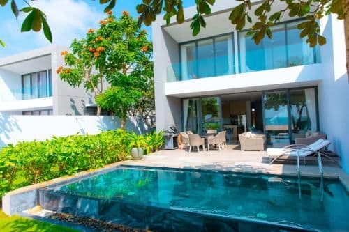 Villa - Beach Front