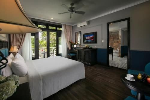 Deluxe Double Room with Balcony