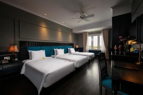 Deluxe Triple Room with City View