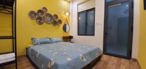 Deluxe Room (2 Adults + 1 Child)
