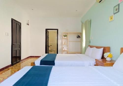 Deluxe Family Room