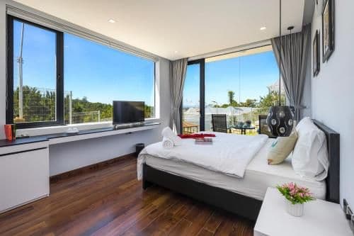 Deluxe Villa