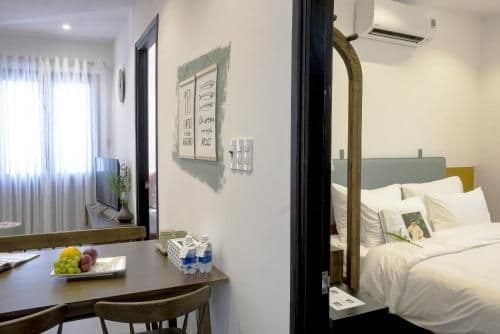 Deluxe Two-Bedroom Apartment with Balcony
