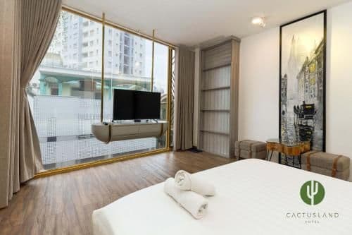 Deluxe Double Room with Balcony