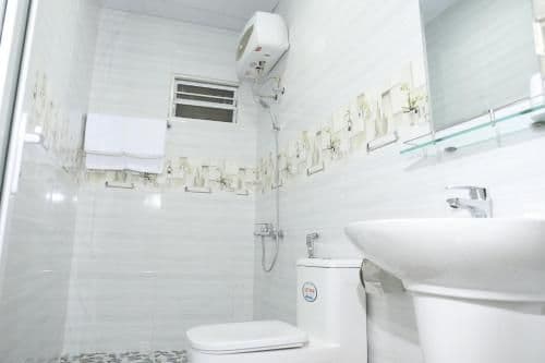Deluxe Double or Twin Room with Mountain View