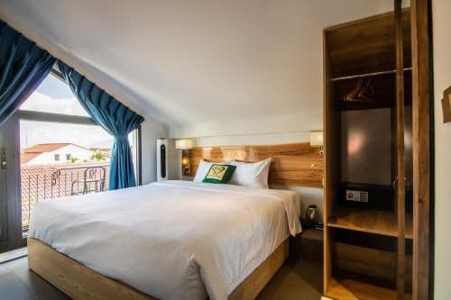Loft Room With City view