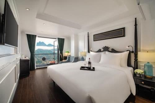 Deluxe Double or Twin Room with Mountain View