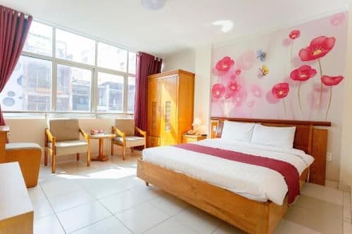 Deluxe Queen Room