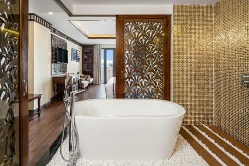 Grand Deluxe City view Balcony
