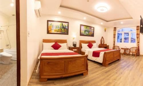 Deluxe Family Room