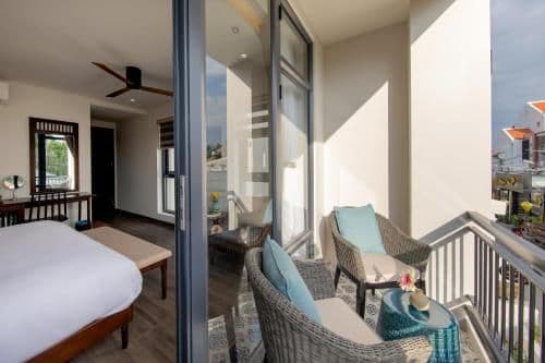 Suite with Balcony & Pool View