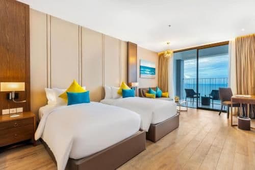 Deluxe Twin Room with Sea View
