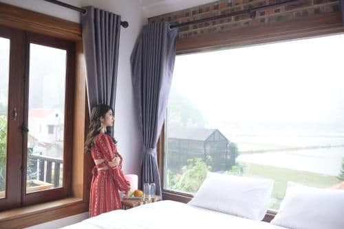Suite with Mountain View
