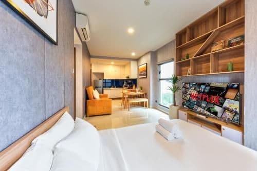 Deluxe Family Room