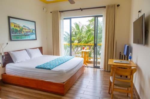 Deluxe Double Room with Balcony