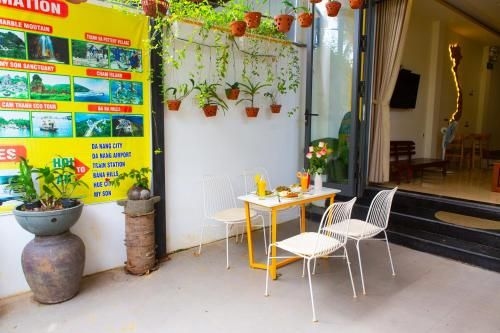 Coral Riverside Homestay & Hostel4
