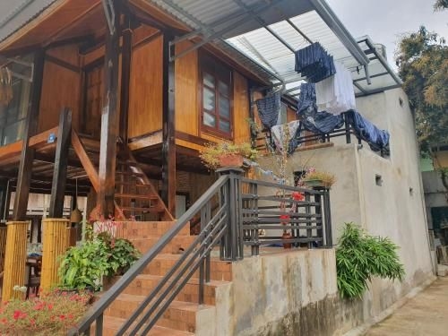 Ben's Home1
