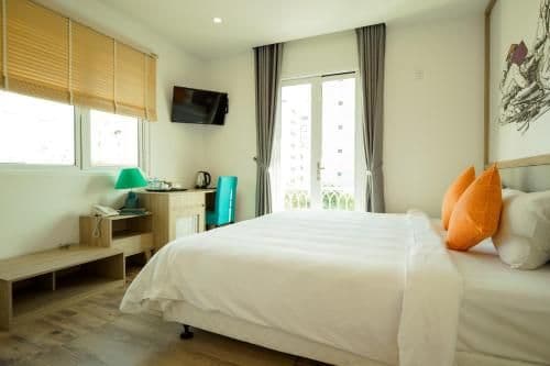 Deluxe King Room with Balcony