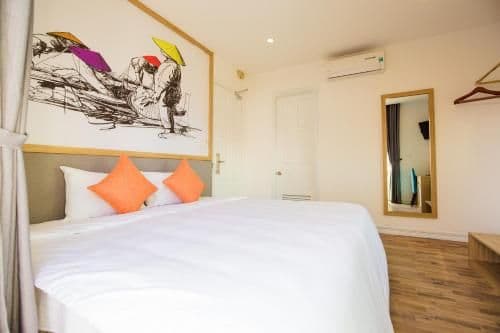 Deluxe King Room with Balcony