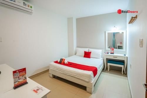 RedDoorz Khoi Nguyen Hotel Ly Chinh Thang (RedDoorz near Tan Dinh Market 3)0