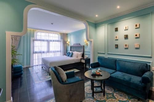 One Bedroom Apartment Double City View