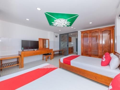 OYO 1028 Flower House Apartment2