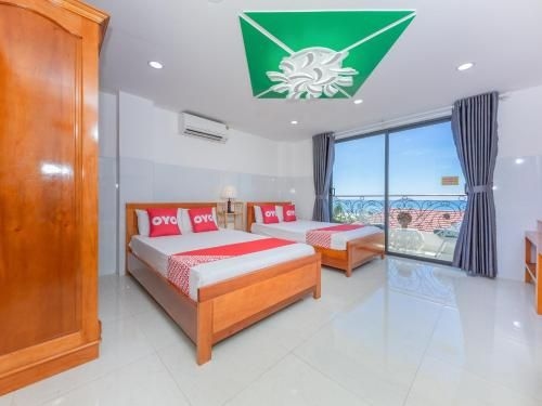 OYO 1028 Flower House Apartment4