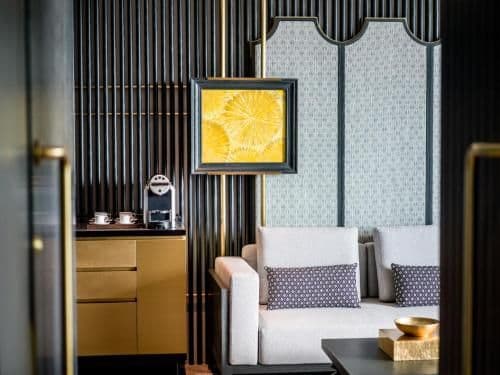 Deluxe Ocean View Suite Twin