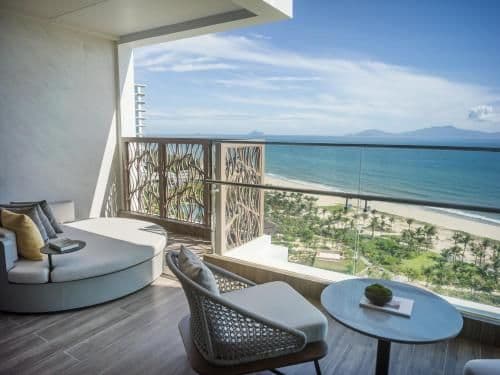 Deluxe Ocean View Suite Twin
