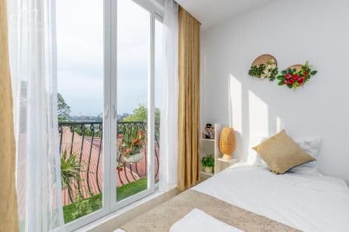 Family Room with Lake View