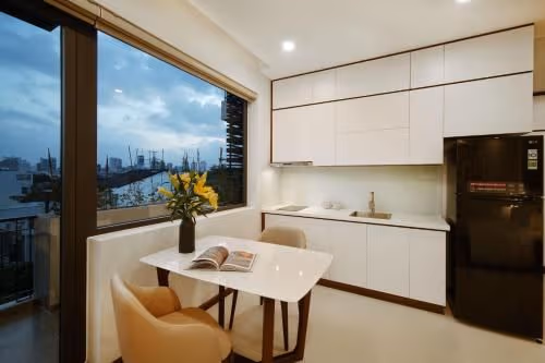 Luxury Studio with Balcony
