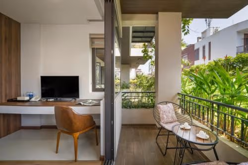 Studio with Balcony