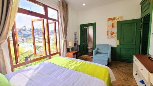 Superior King Room