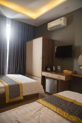 Large Double Room