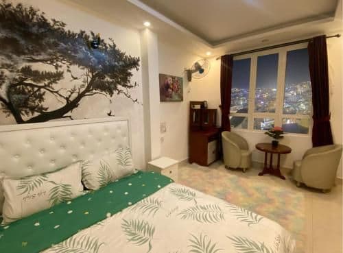 King Room with Mountain View