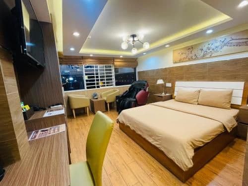 Deluxe Double Room (2 Adults + 1 Child)