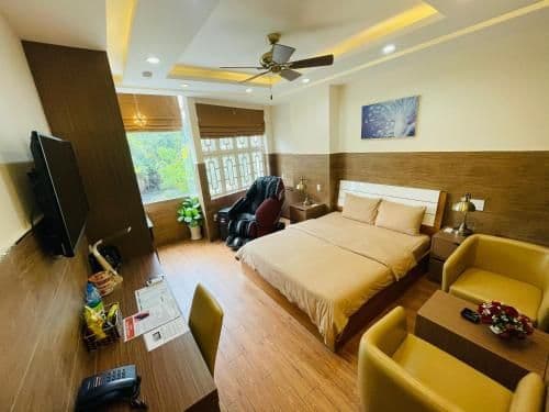 Deluxe Room (2 Adults + 1 Child)