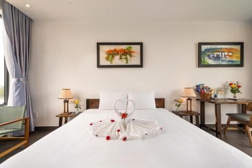 Deluxe Double Room with Balcony